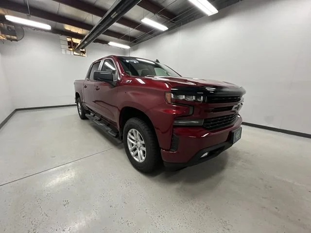 Used 2020 Red Chevrolet RST image 2
