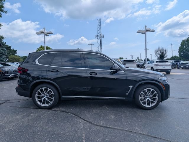 Certified Used 2024 Black Sapphire Metallic BMW xDrive40i image 6