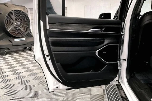 Used 2023 Bright White Clearcoat Jeep Series III image 23