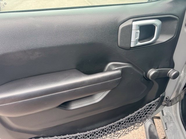Used 2020 Gray Jeep Sport 4x4 image 12