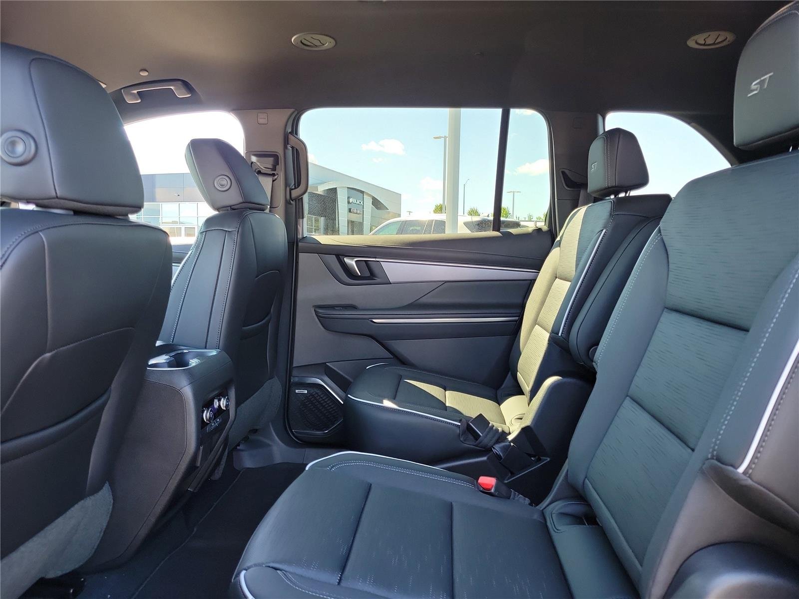 2026 Buick Enclave Sport Touring - Photo 11