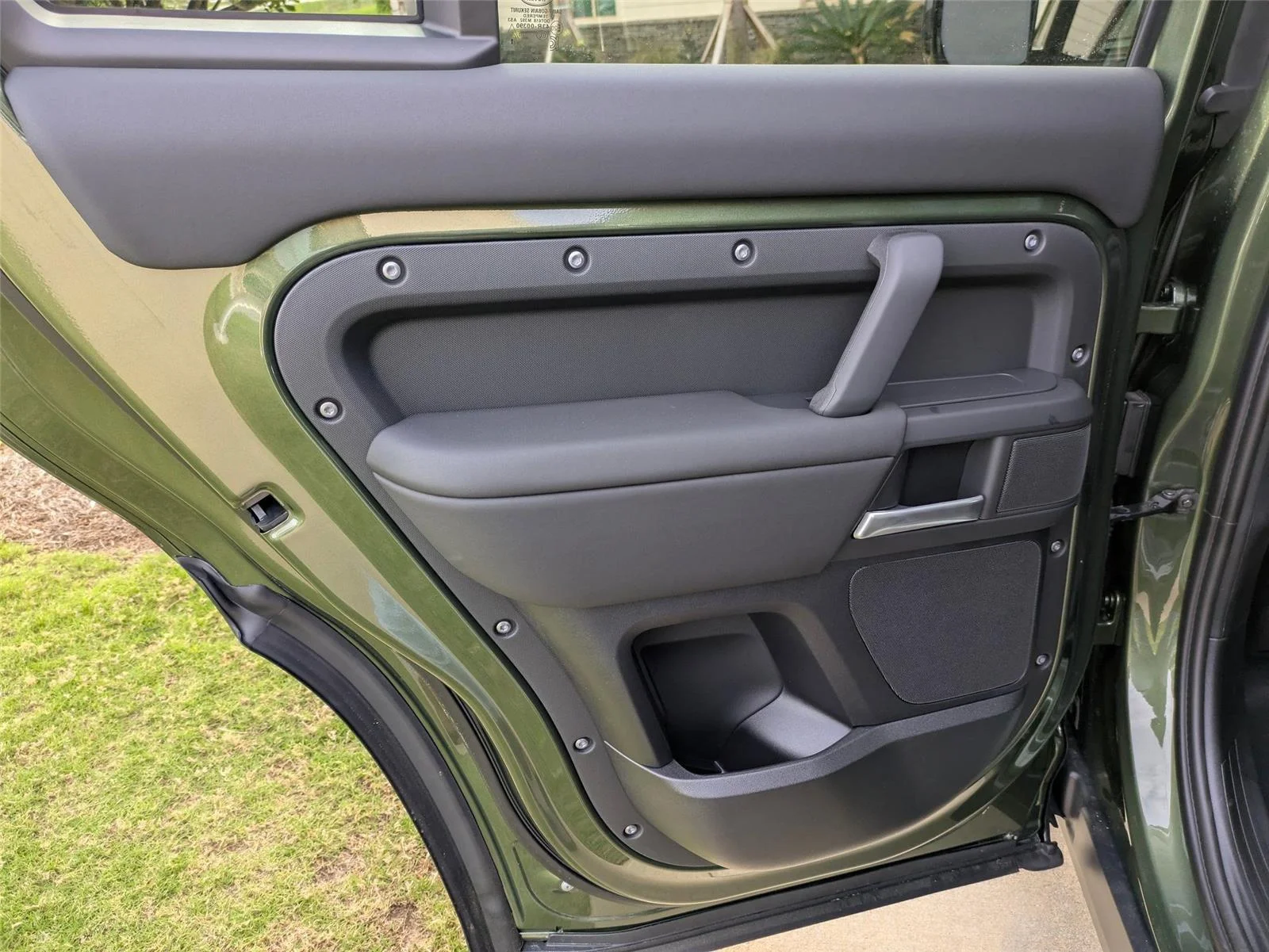 Used 2026 Woolstone Green Metallic Land Rover X-Dynamic SE image 26