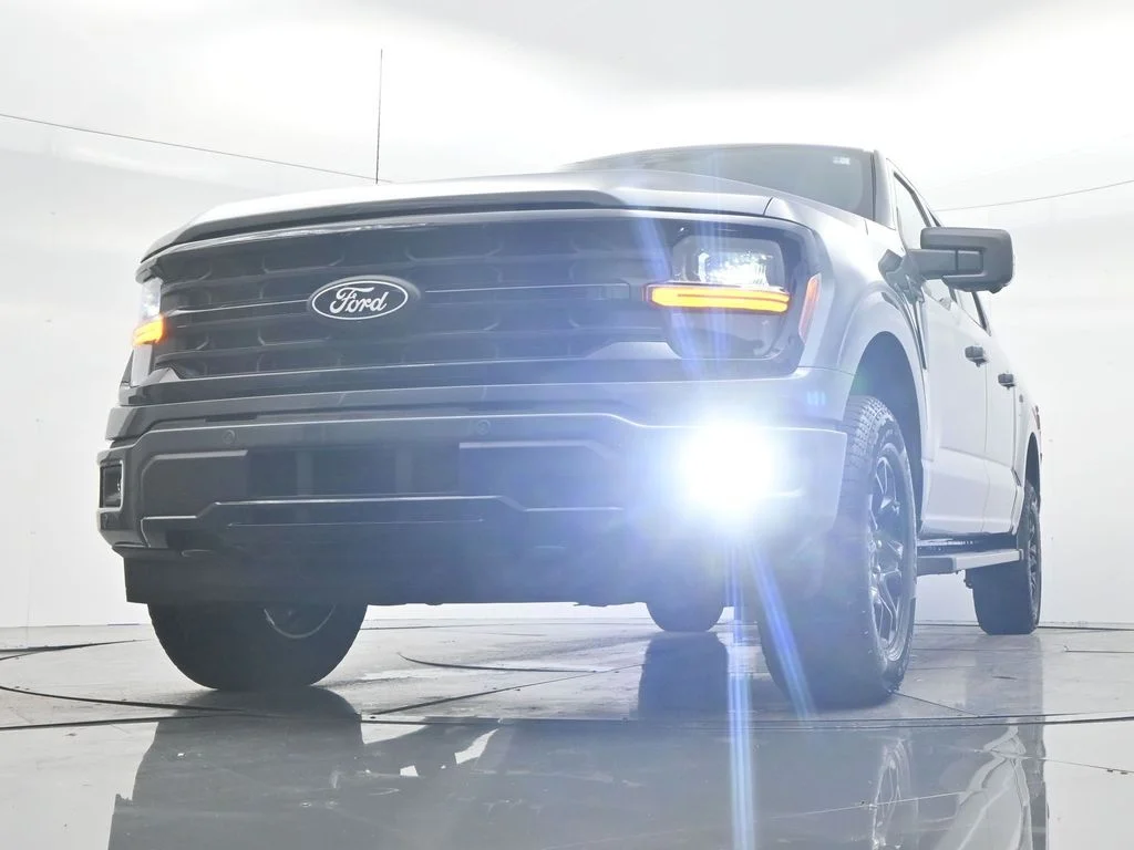 New 2026 Carbonized Gray Metallic Ford XLT image 33