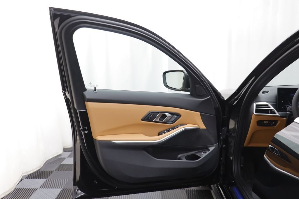 New 2026 Black Sapphire Metallic BMW 330i xDrive image 5