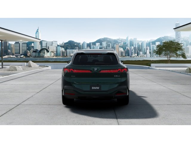 New 2027 Vancouver Green Metallic BMW 40 xDrive image 5