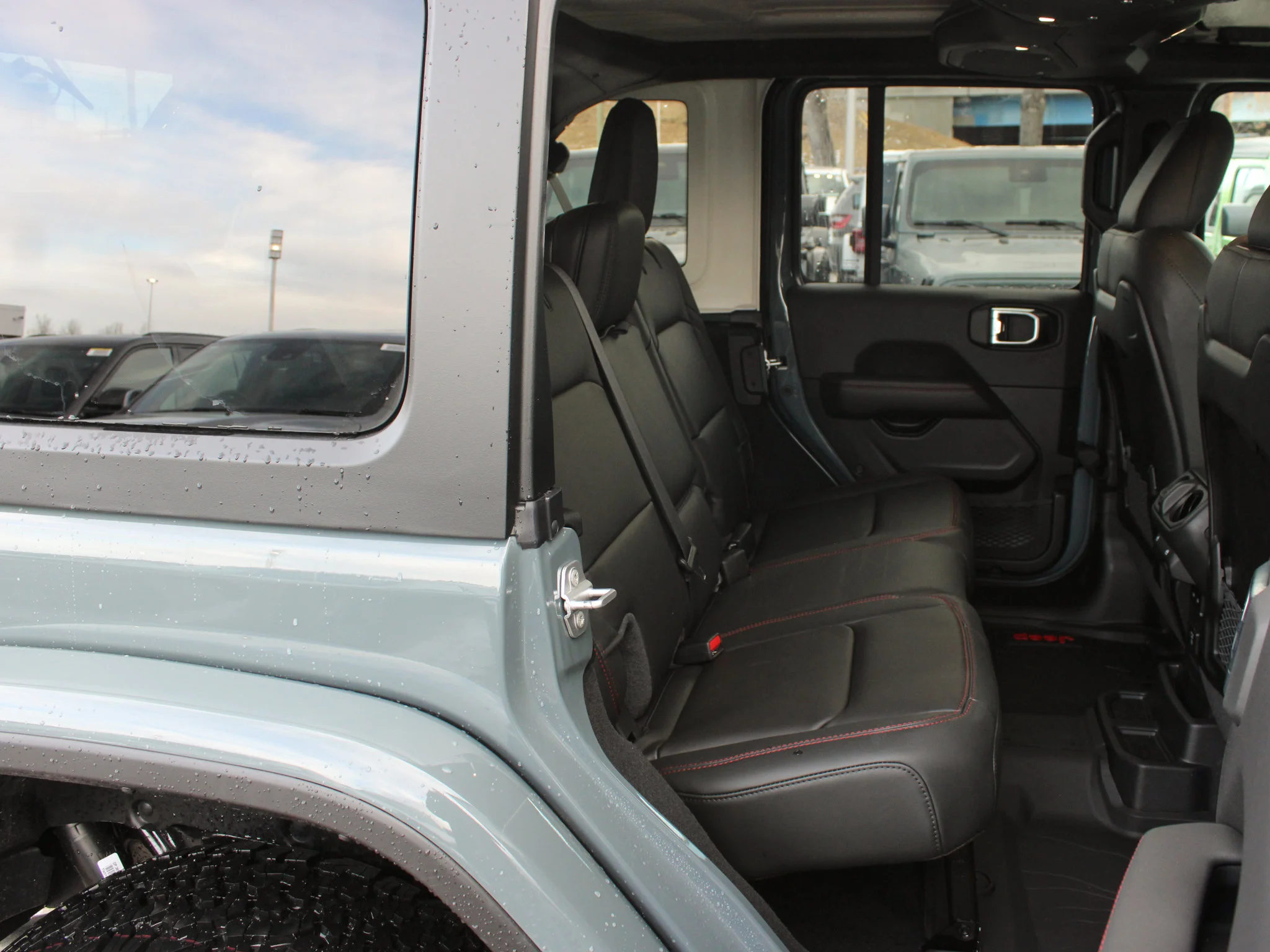 New 2026 Dark blue Jeep Rubicon* 4 Door 4x4, Nappa Leather, Safety Group, Front/Rear Lockers image 11