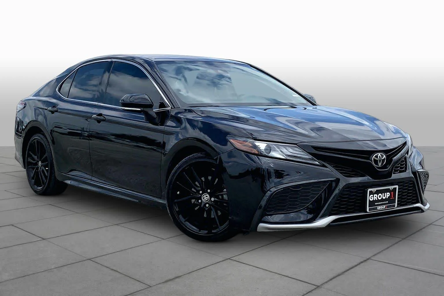 Used 2021 Midnight Black Metallic Toyota XSE image 3