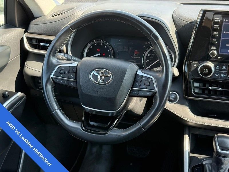 Used 2021 Celestial Silver Metallic Toyota XLE image 15