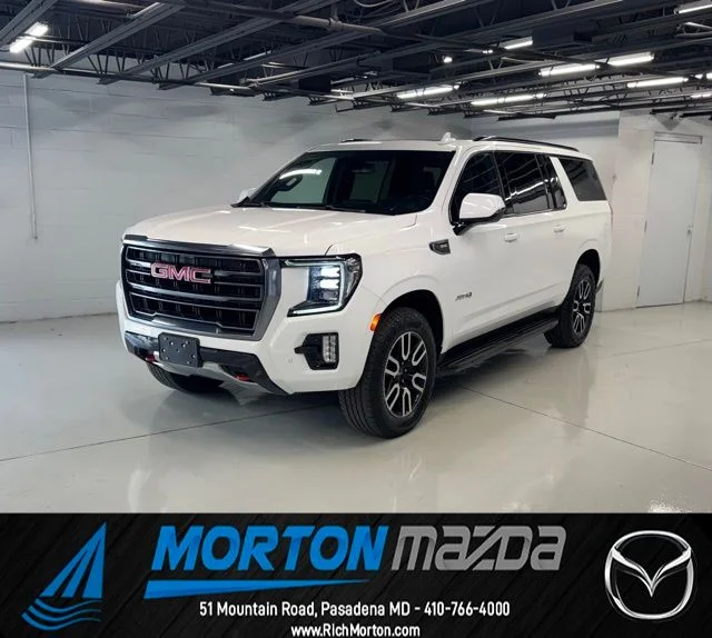 2022 GMC Yukon 4WD AT4's photo