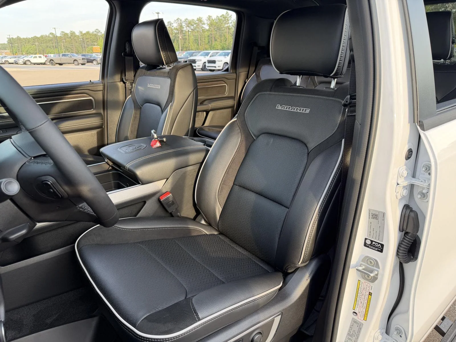 New 2026 Bright White Clear-Coat Exterior Paint RAM Laramie image 18