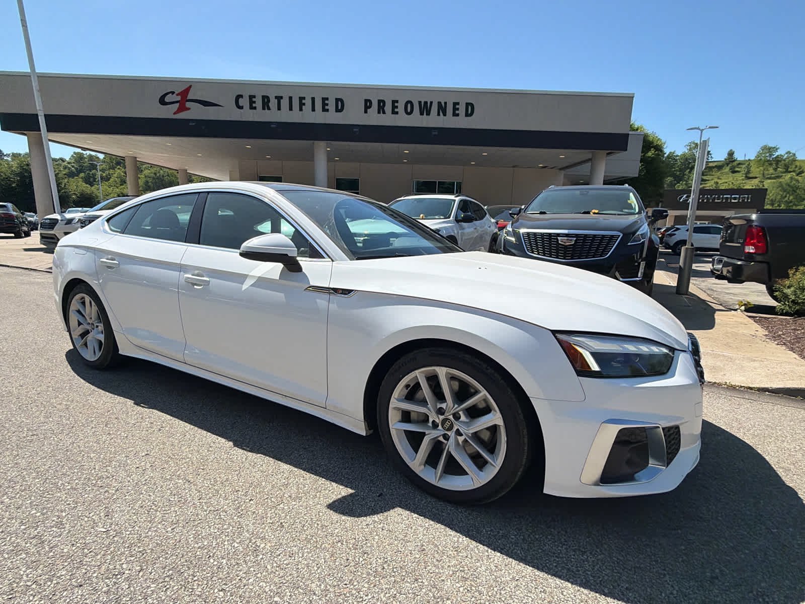 Used 2024 Whi/white Audi S line Premium Plus image 1