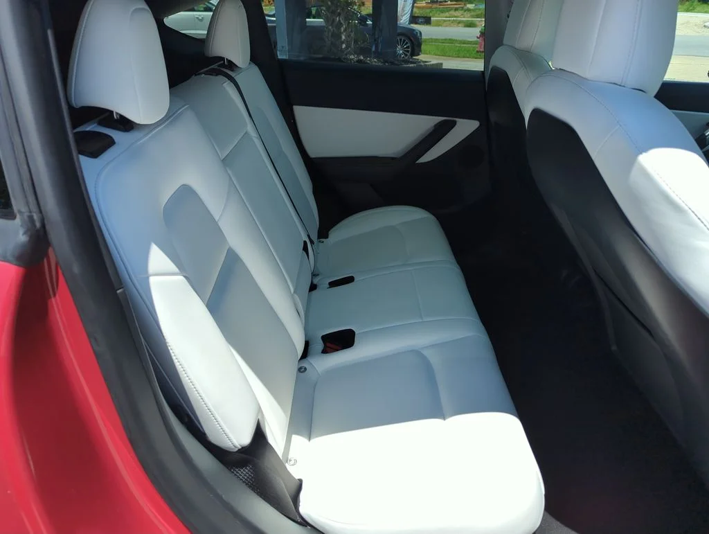 Used 2022  Tesla Performance image 30
