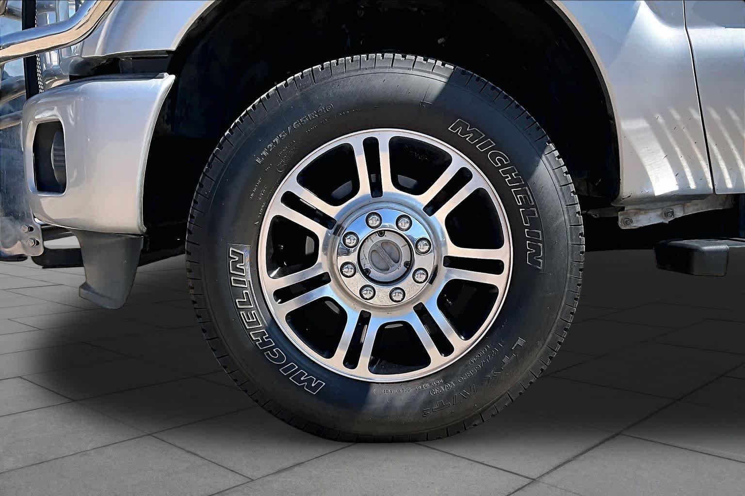 Used 2015 Ingot Silver Metallic Ford Platinum image 11