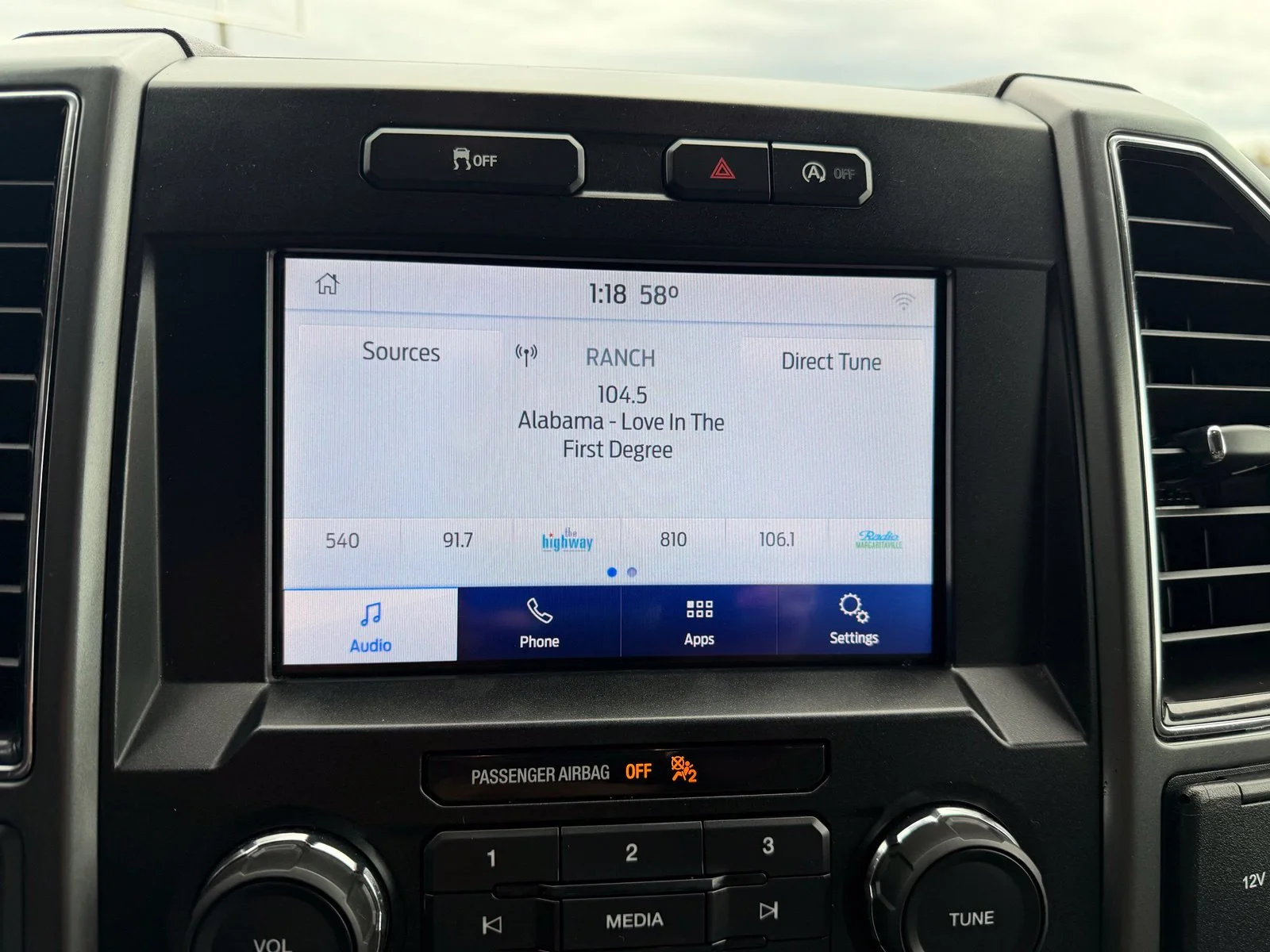 Used 2020 White Ford XLT image 20