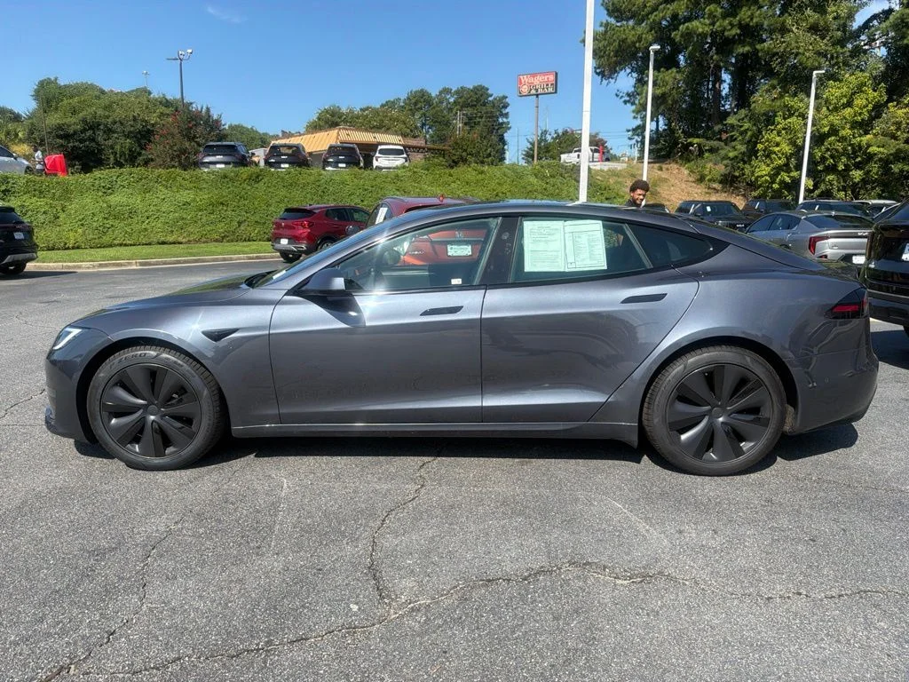 Used 2023 Gray Tesla  image 8