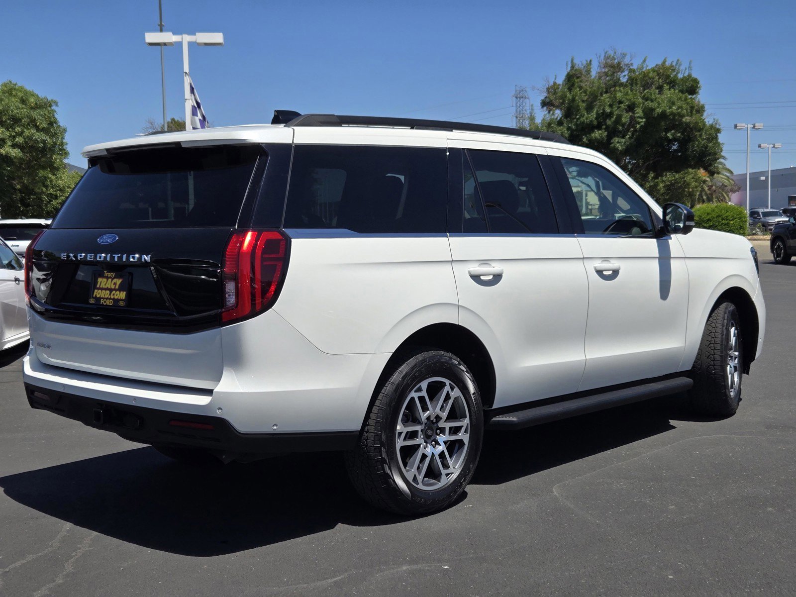 Used 2025 White Ford Active image 4