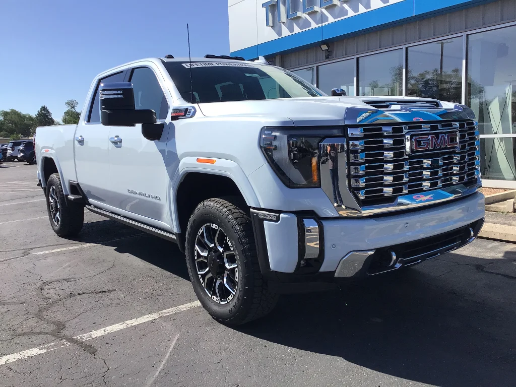 New 2026 Glacier White Tricoat GMC Denali image 2