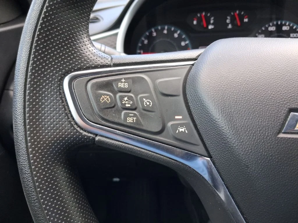 Used 2024 Gray Chevrolet LT image 28