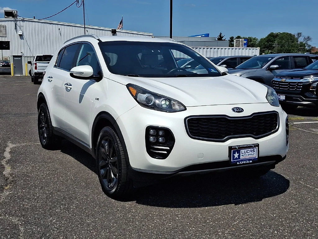Used 2019 White Kia EX image 2