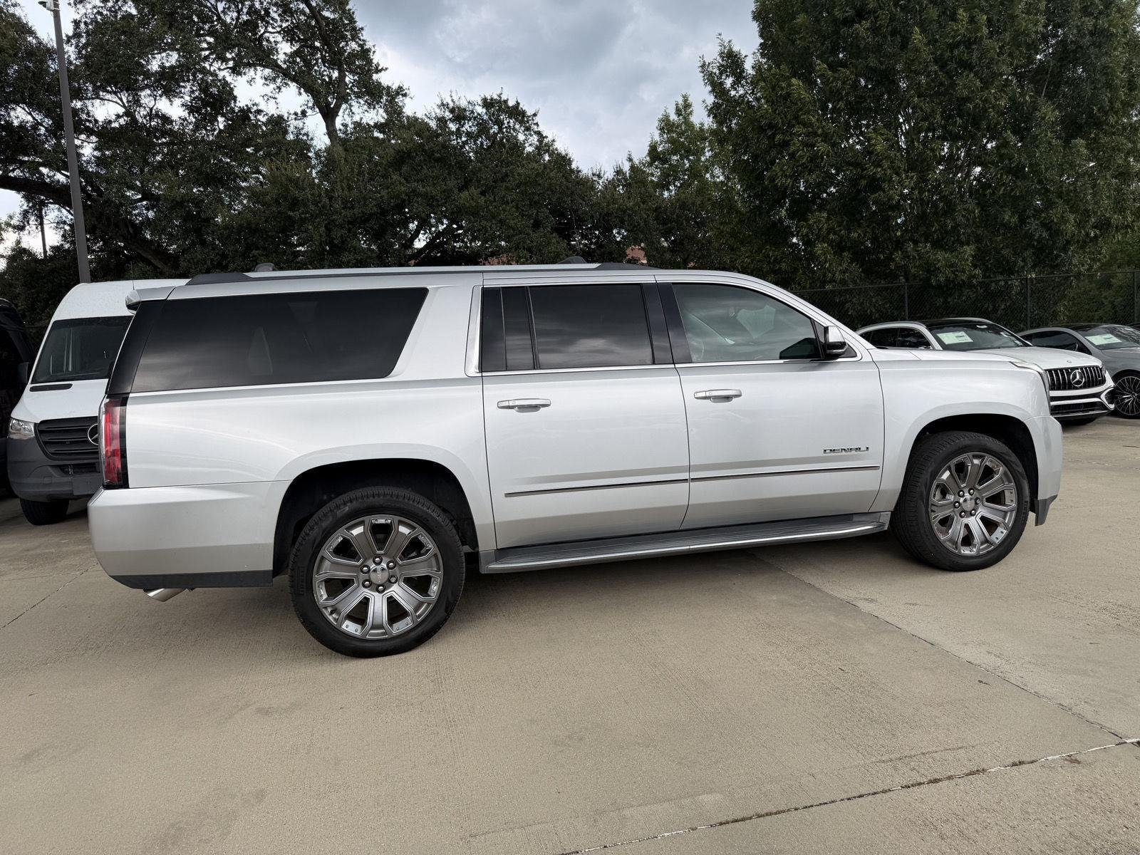 Used 2016 Quicksilver Metallic GMC Denali image 28