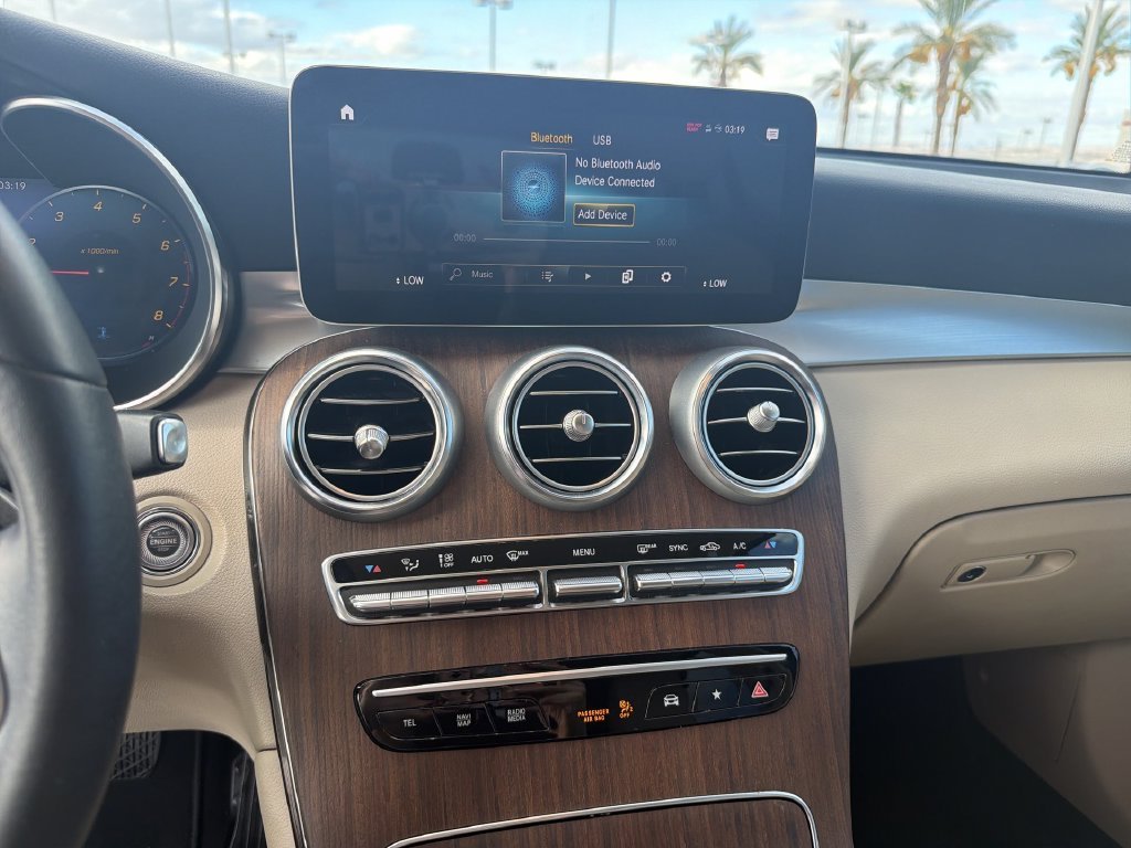 2022 Mercedes-Benz GLC GLC300 - Photo 18