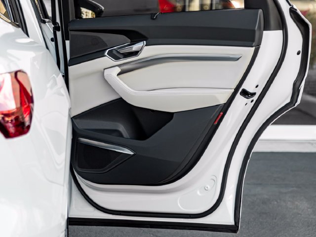 Used 2024 Glacier White Audi Prestige image 32