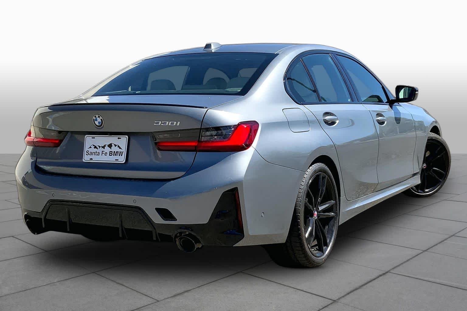 Used 2023 Skyscraper Grey Metallic BMW 330i image 11