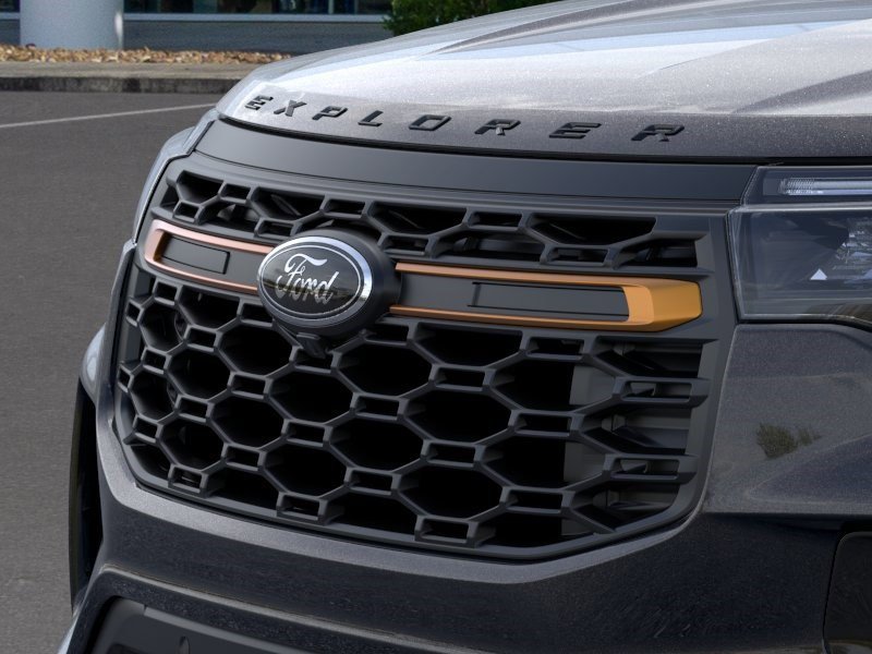 New 2026 Agate Black Metallic Ford Tremor image 17