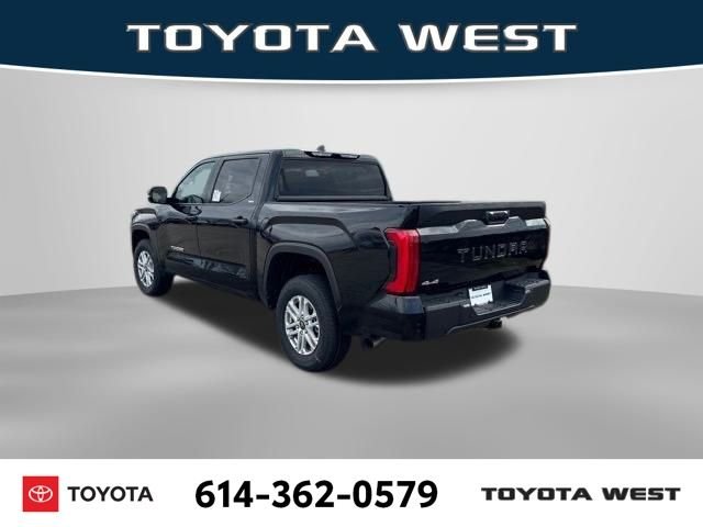 2025 Toyota Tundra SR5 - Photo 10