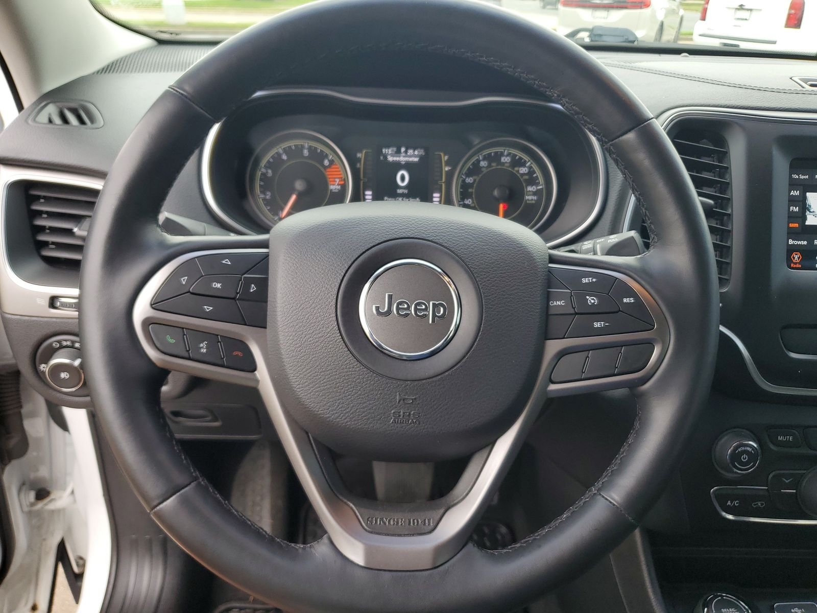Used 2020 White Jeep Latitude Plus image 18