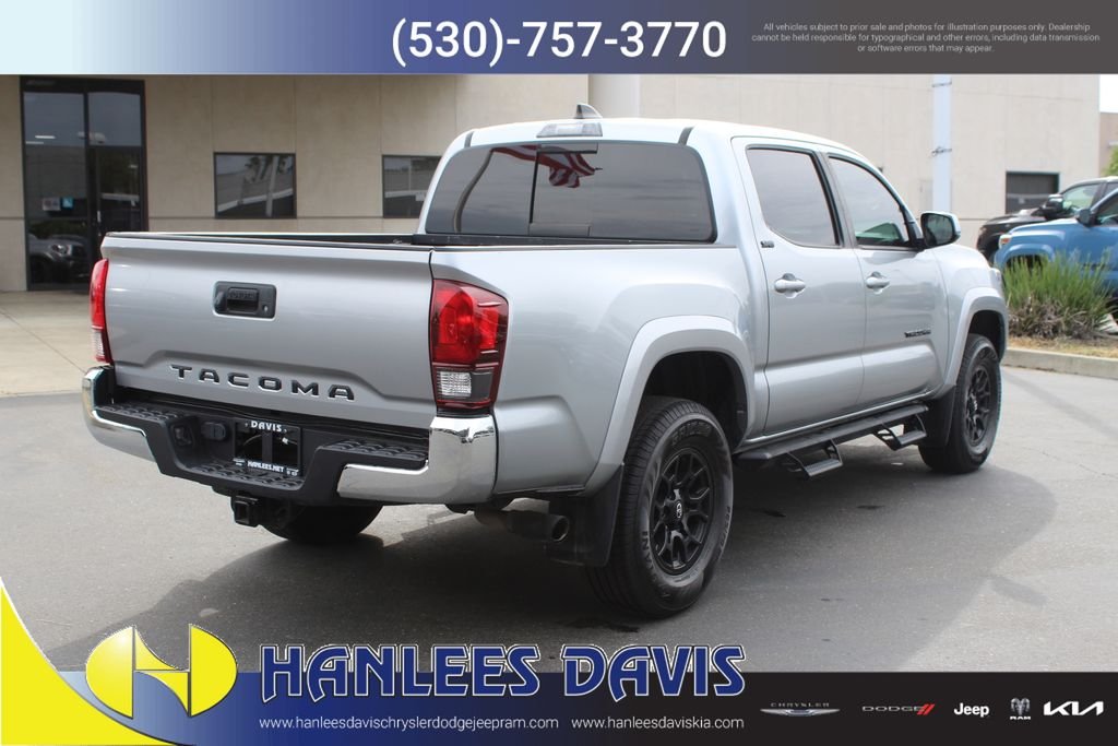 Used 2022 Silver Toyota SR5 image 7
