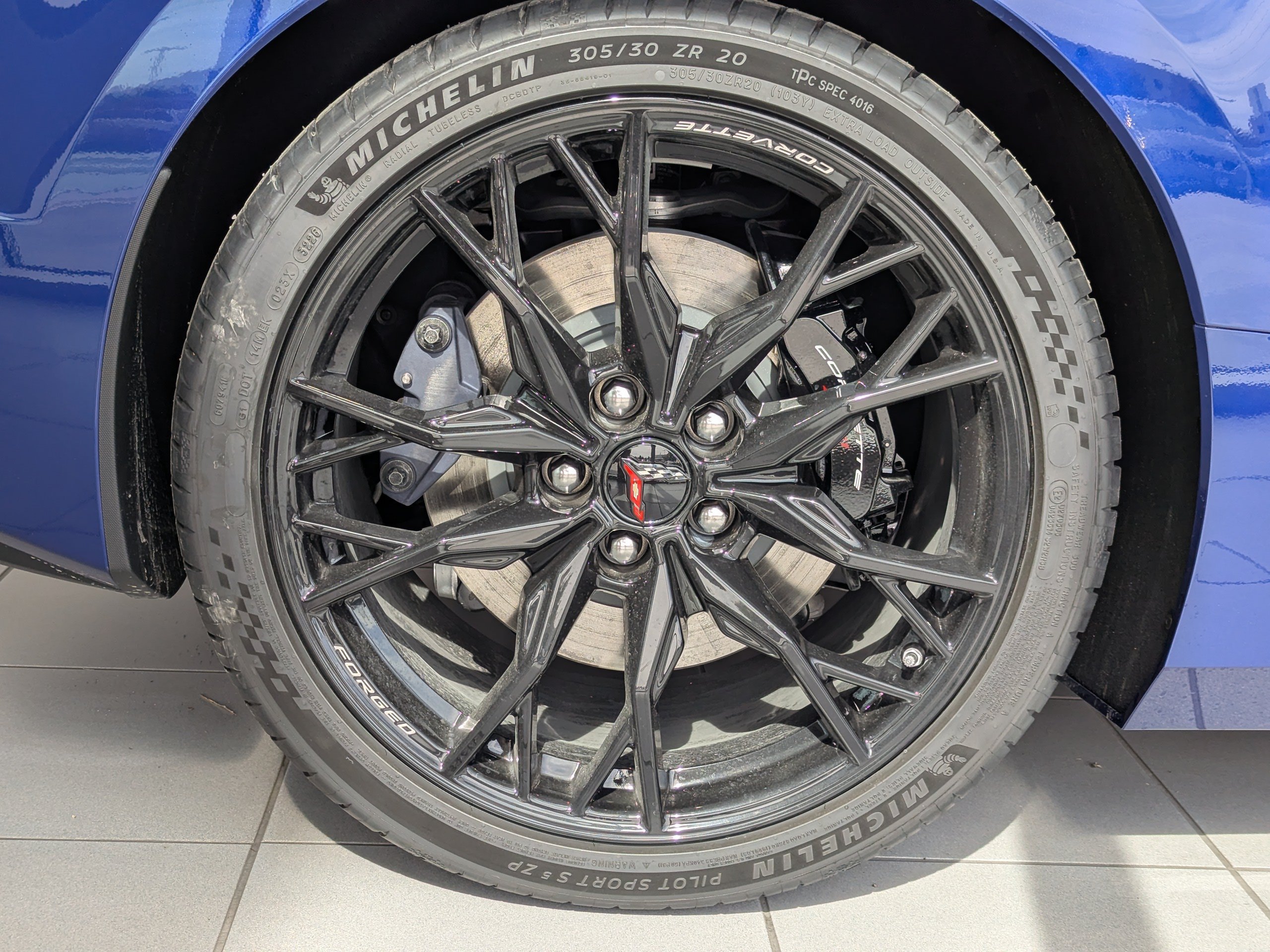 2027 Chevrolet Corvette 2LT - Photo 23