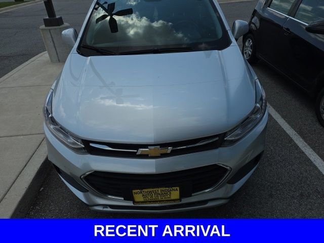 Used 2021 Silver Chevrolet LT image 3
