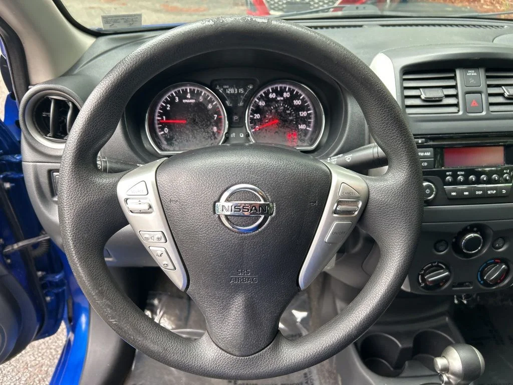 Used 2016 Blue Nissan 1.6 SV image 20