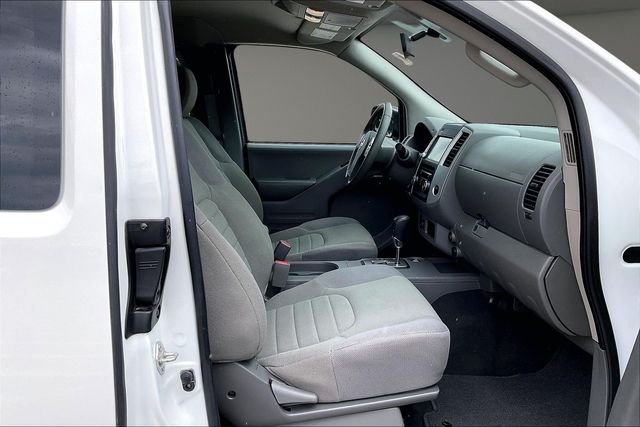 Used 2021 White Nissan S image 7