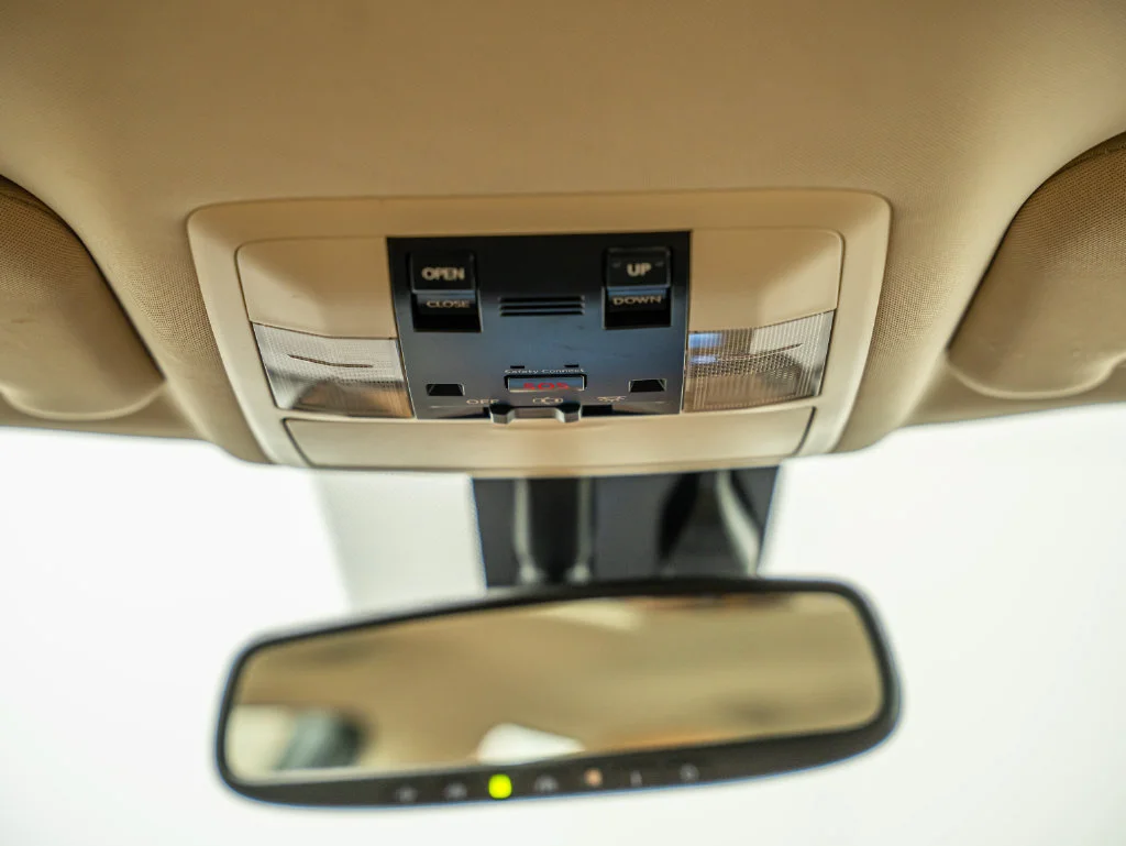 Used 2014 Pearl Lexus 200h image 40