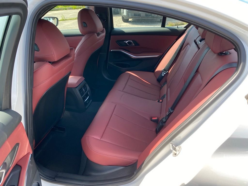 New 2026 Mineral White Metallic BMW 330i NA xDrive image 7