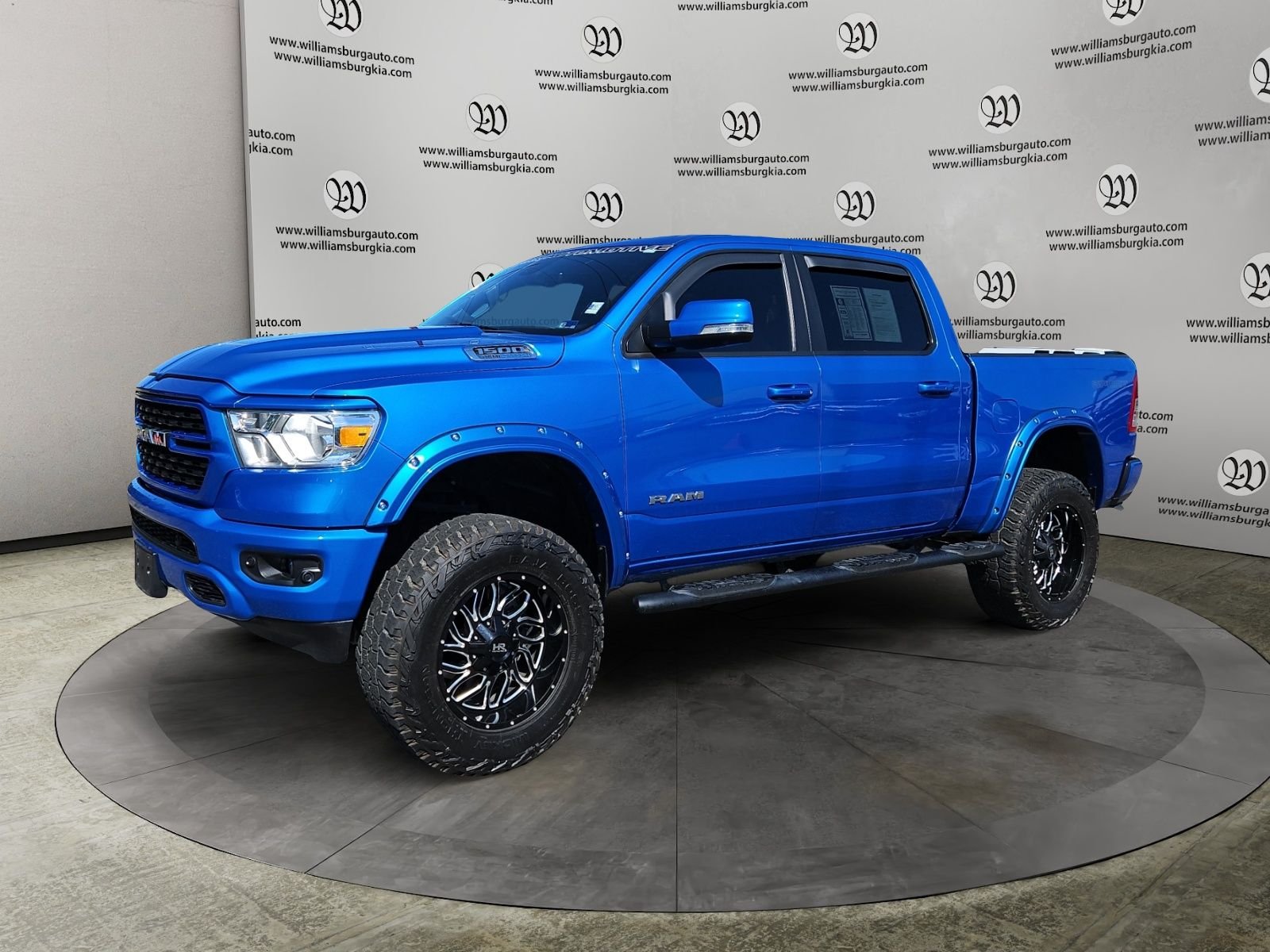 2022 RAM 1500 Big Horn/Lone Star 4x4 Crew Cab 5'7's photo