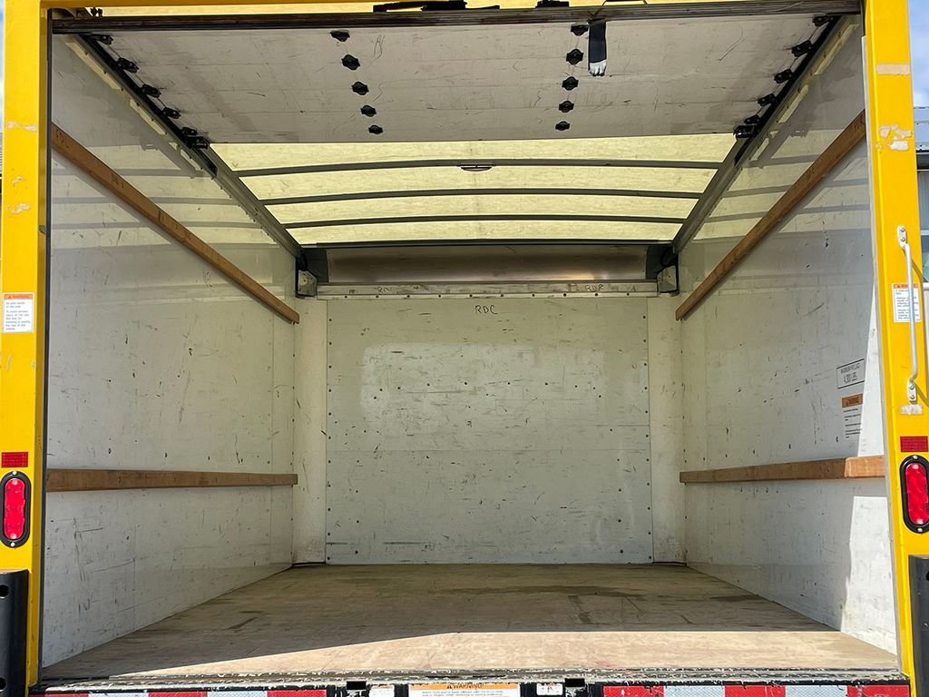 Used 2021  GMC Work Van image 10