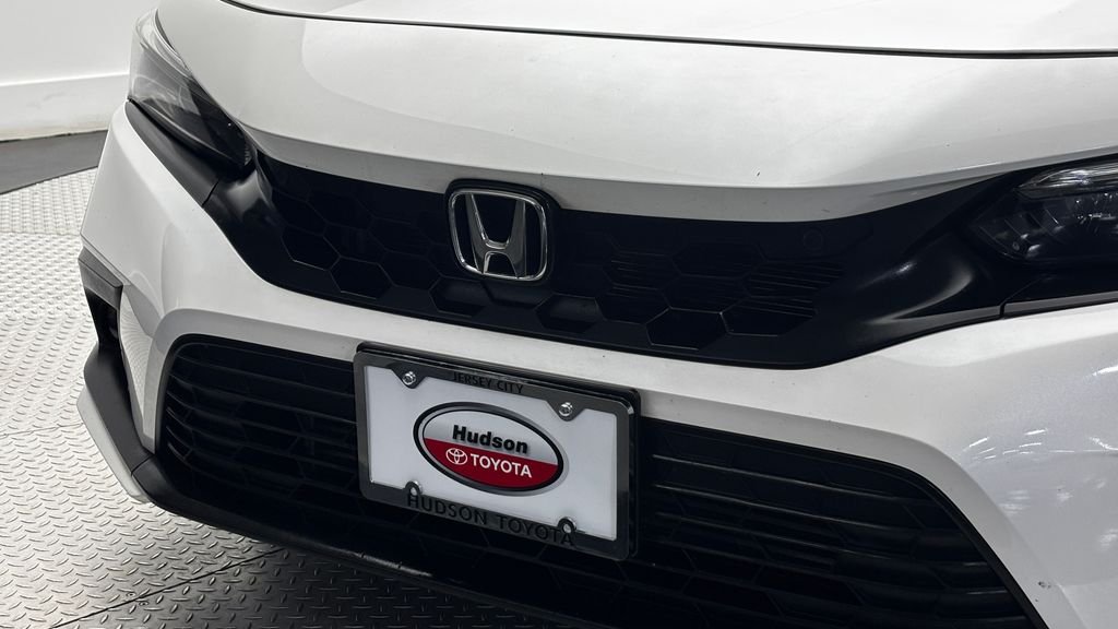 Used 2023 White Honda Sport Touring image 2