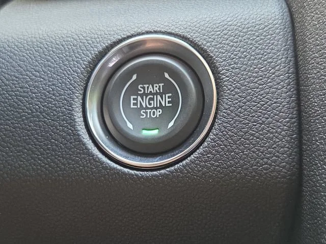 2026 GMC Acadia Denali Ultimate - Photo 14