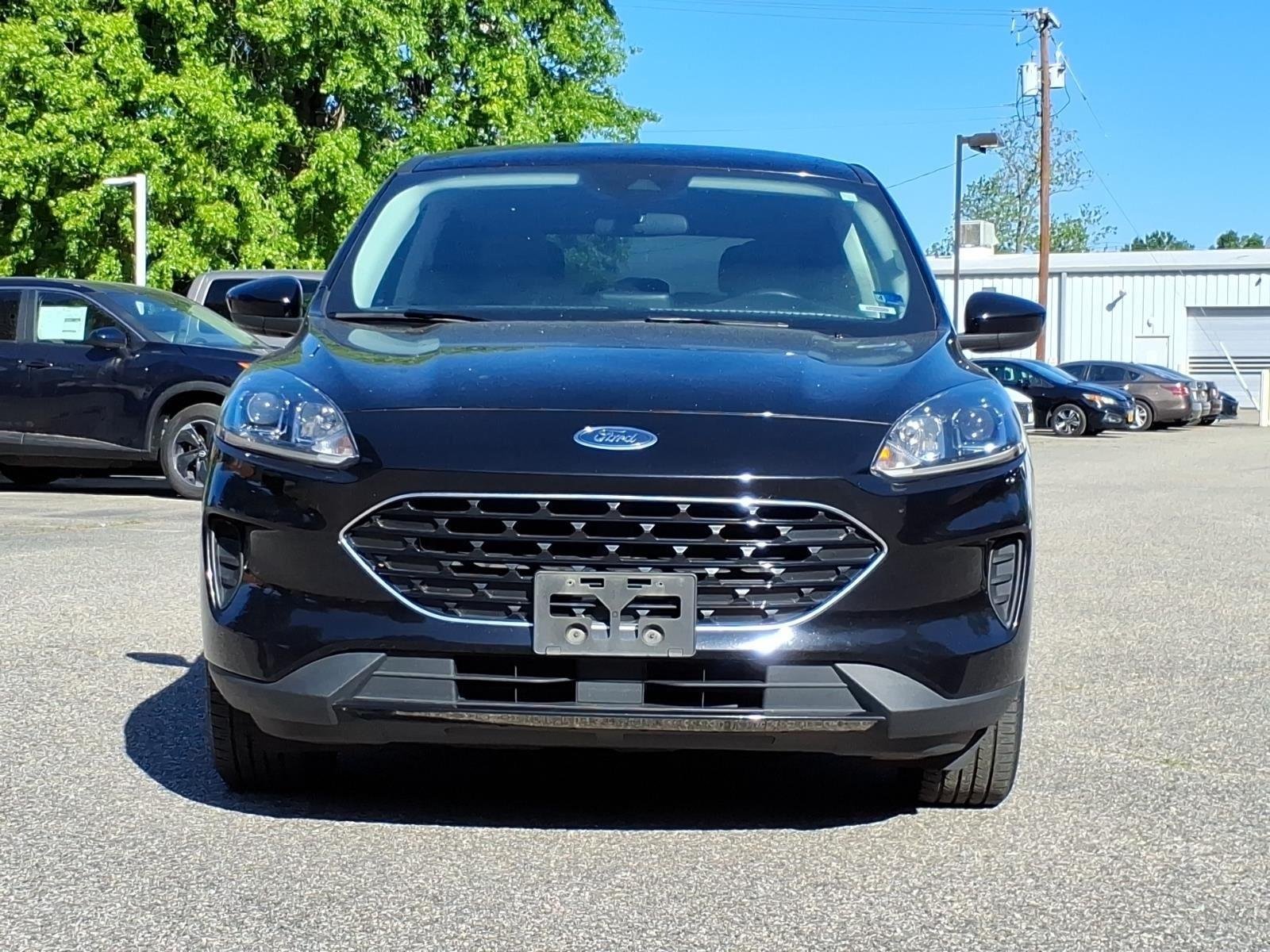 Used 2021 Agate Black Metallic Ford SE Hybrid image 2