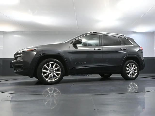 Used 2015 Gray Jeep Limited image 56