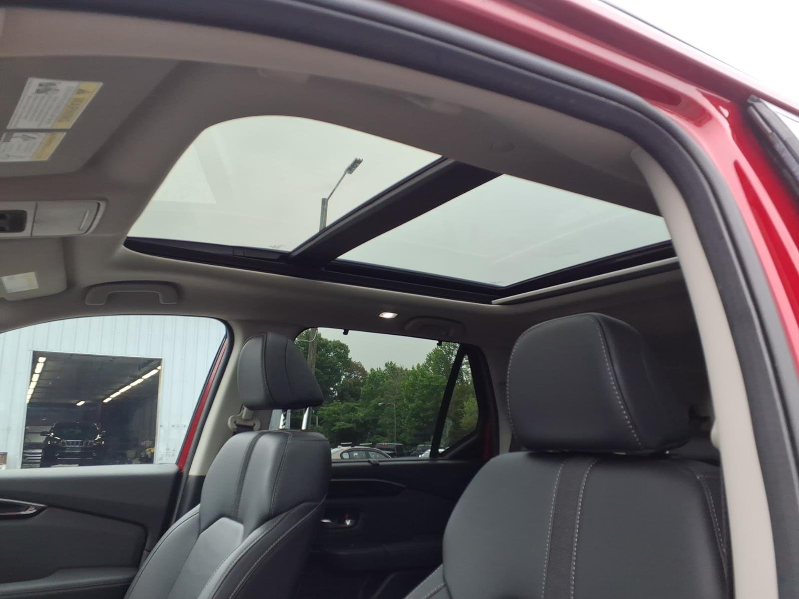 Used 2025  Honda Touring image 15