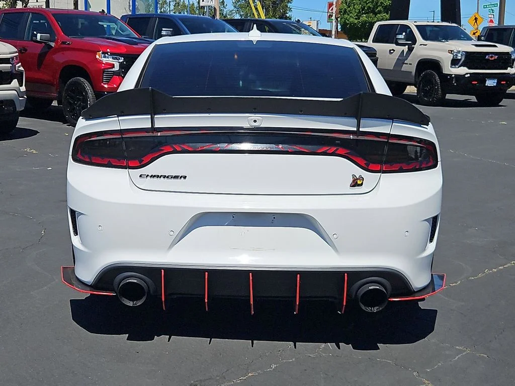 Used 2019 White Knuckle Clearcoat Dodge R/T Scat Pack image 5