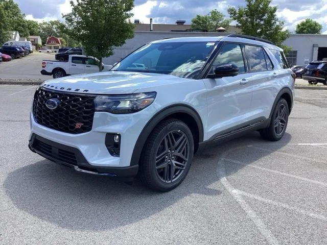 New 2026 Space White Metallic Ford ST image 3