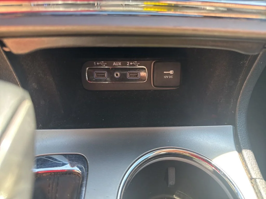 Certified Used 2019 Diamond Black Jeep Altitude image 24