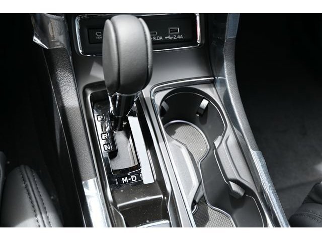 New 2026 White Subaru Onyx Edition Touring 7-Passenger image 57