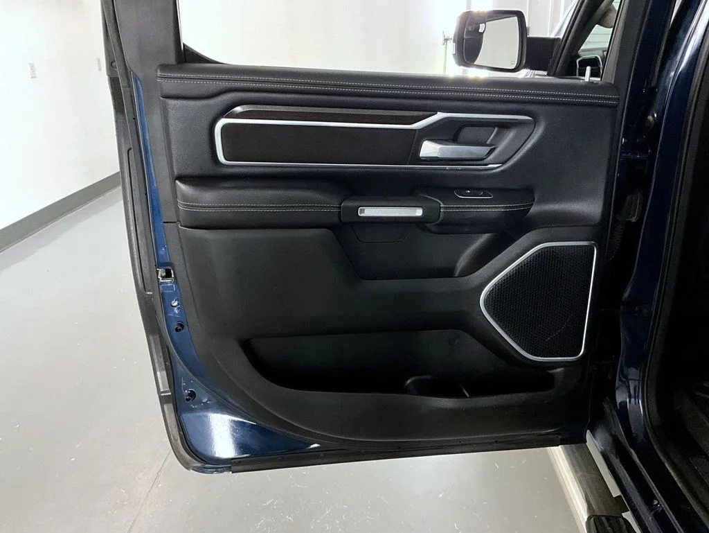 Used 2022 Blue Ram Laramie image 20