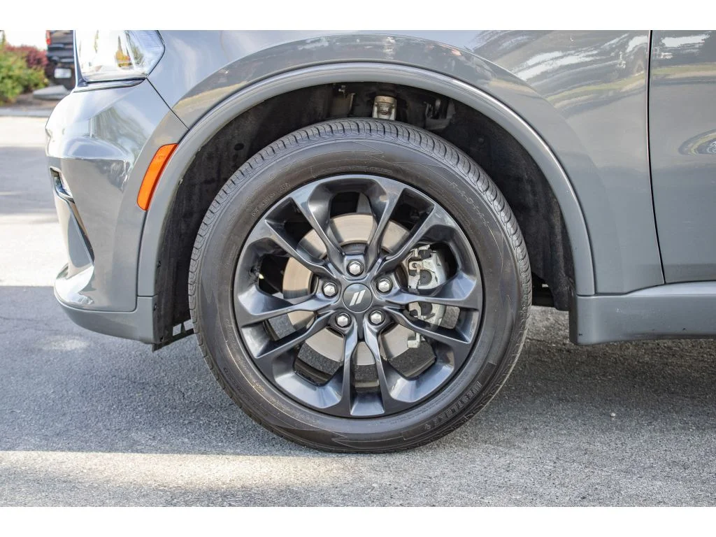 Used 2021 Destroyer Gray Clearcoat Dodge SXT Plus image 4